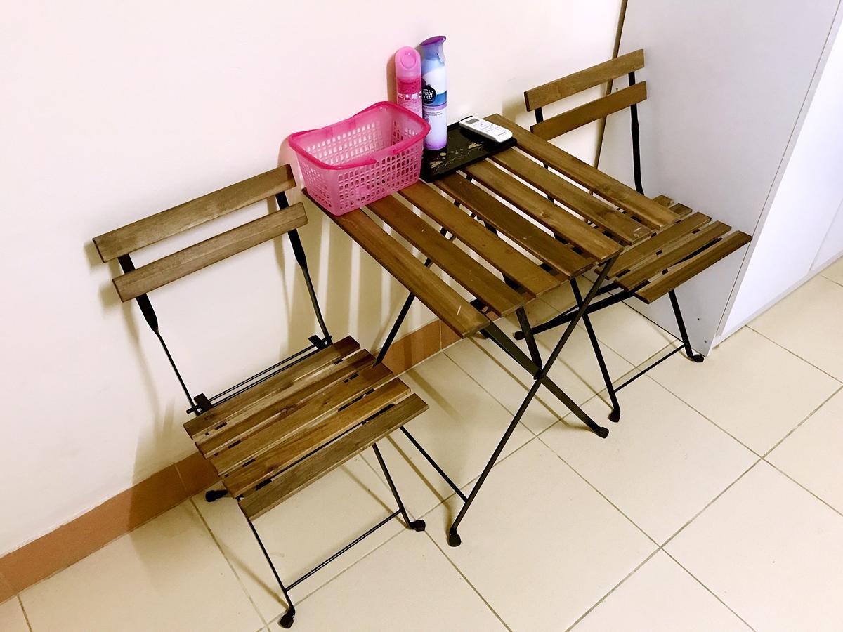 Small Elephant Hostel Бангкок Екстер'єр фото